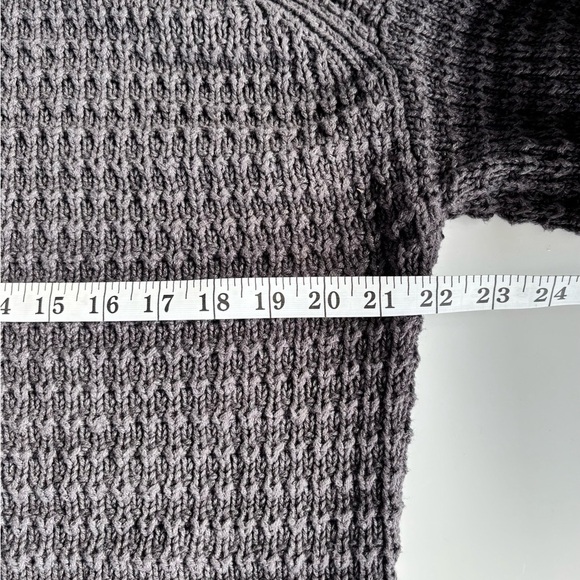 Universal Thread Textured Gray Sweater - Picture 5 of 7